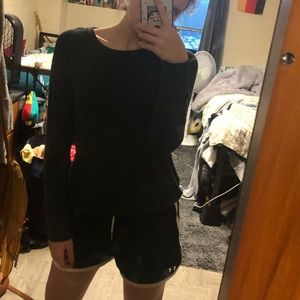 brandy melville  crew neck sweater